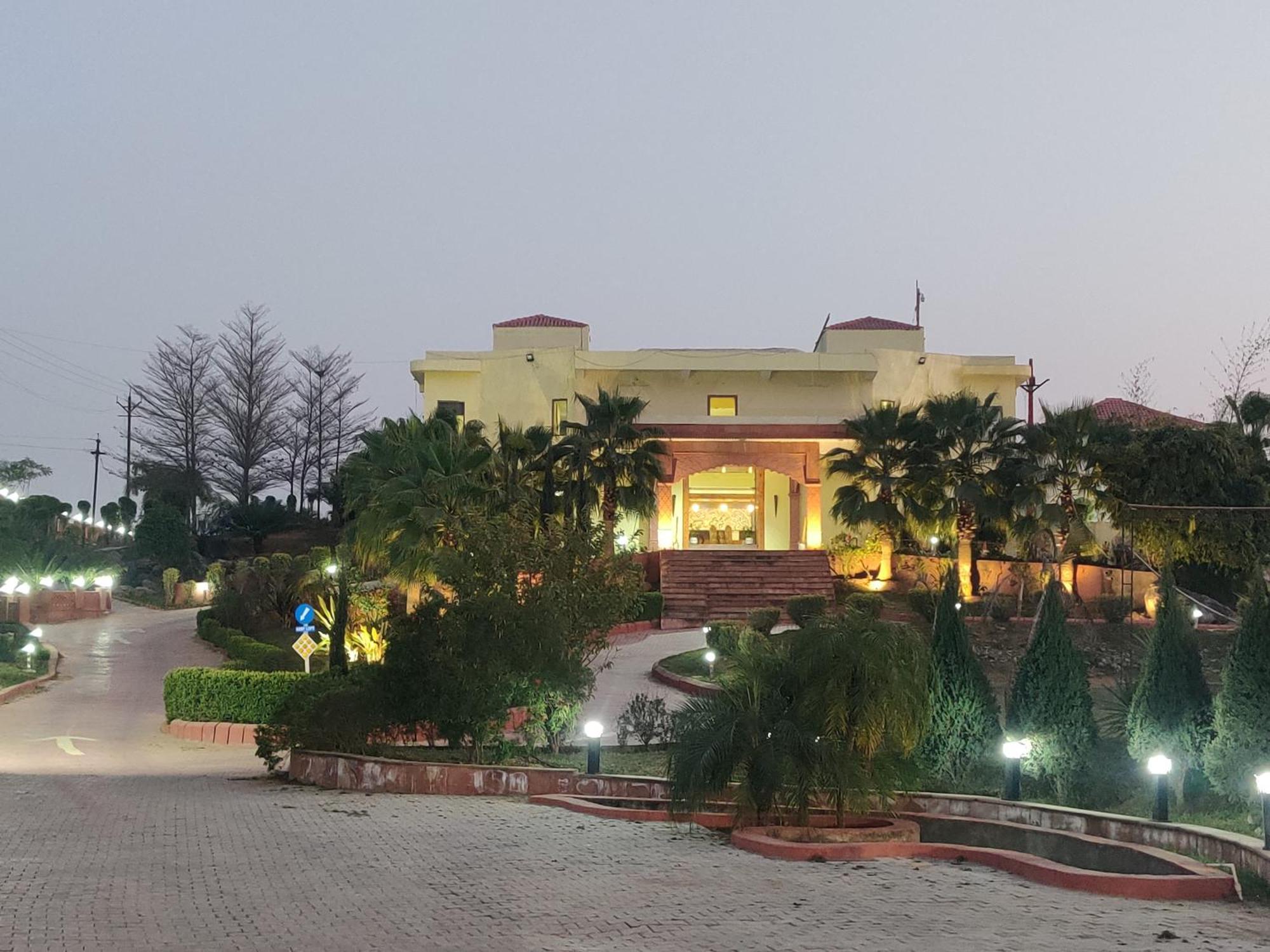 Orchha Club And Resort - Ocr Экстерьер фото